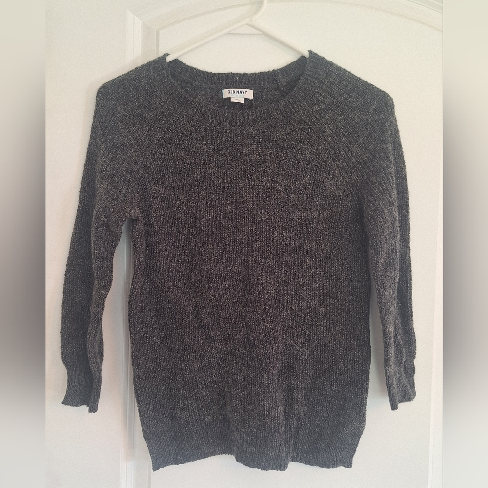Old Navy Women's Dark Gray Crew Neck Sweater